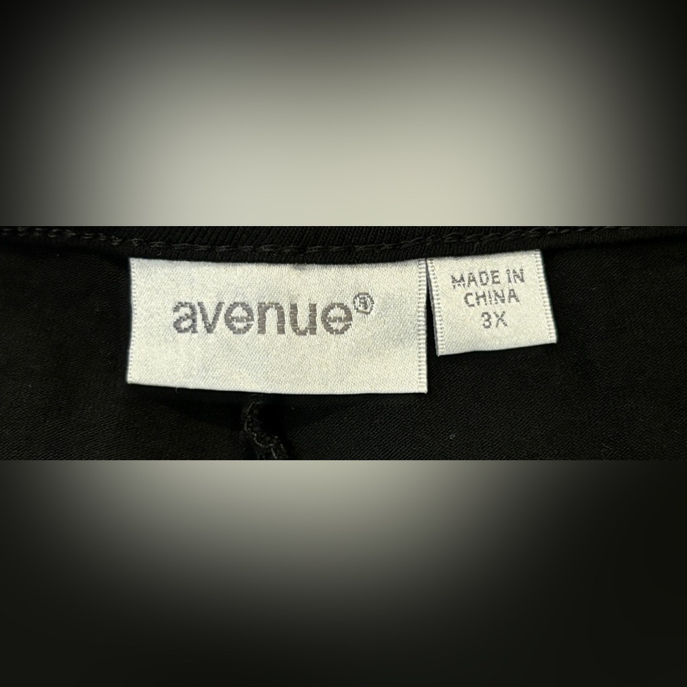 Avenue Long-sleeved Casual Dress - Picture 8 of 9